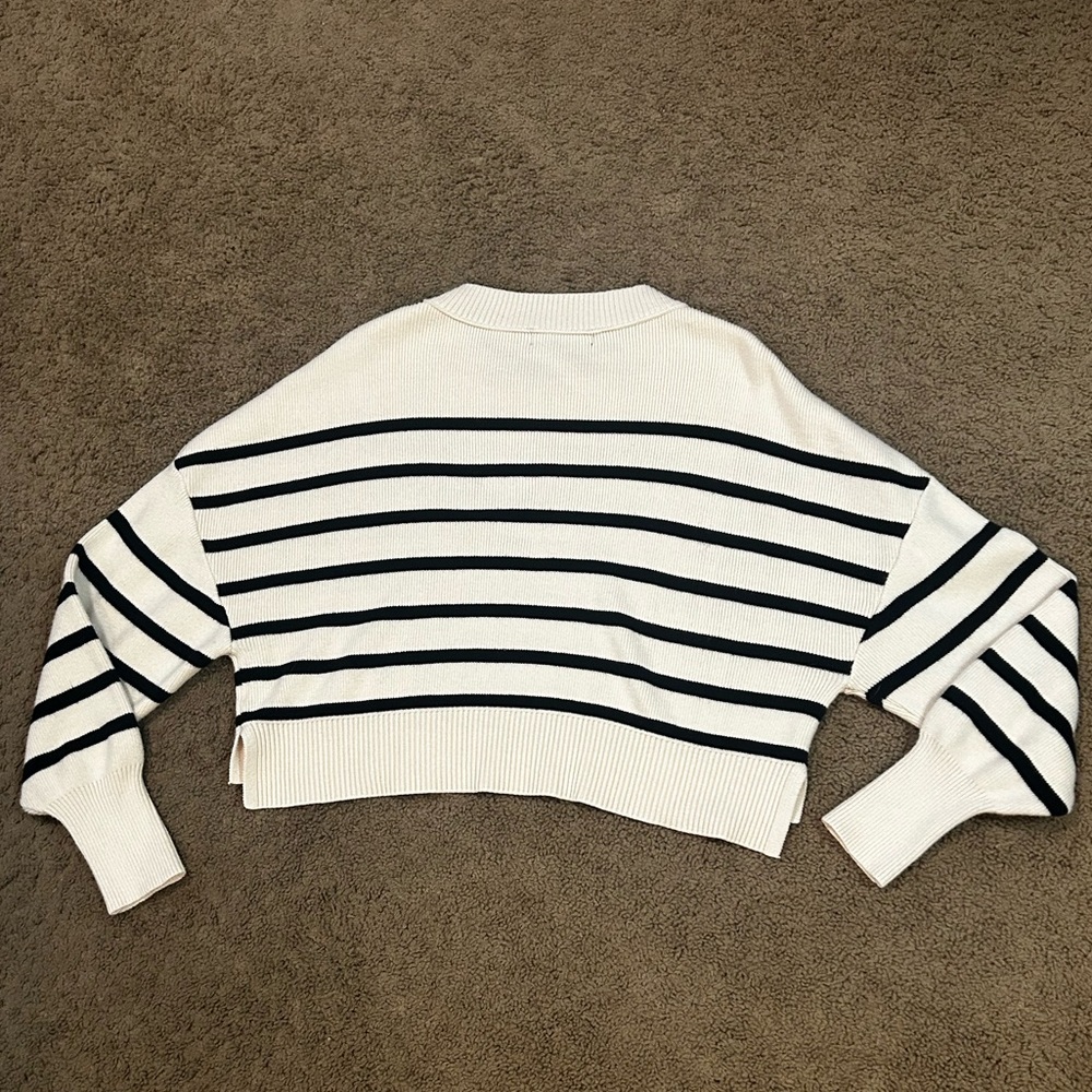 Merokeety Striped Cropped Sweater Cream Black Ribbed Knit Crew Neck NWOT - Picture 6 of 6